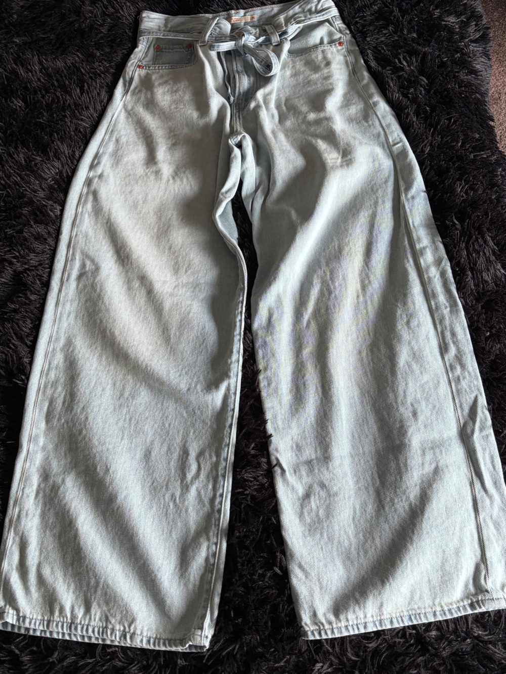 LEVI’s XL STRAIGHT - Light Wash Wide Leg Tie-Waist Jeans